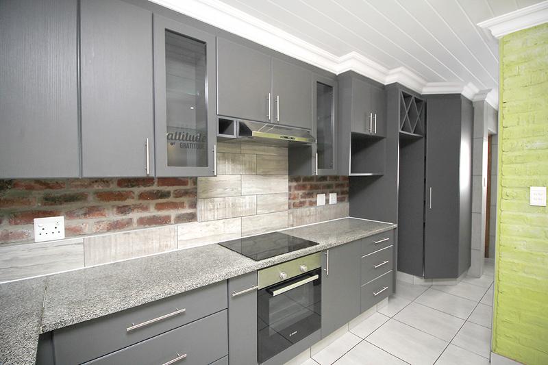 3 Bedroom Property for Sale in Reebok Western Cape